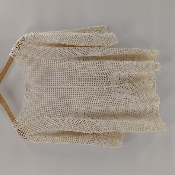 Cato Cream Crochet Sheer Top Size XL - Picture 9 of 9